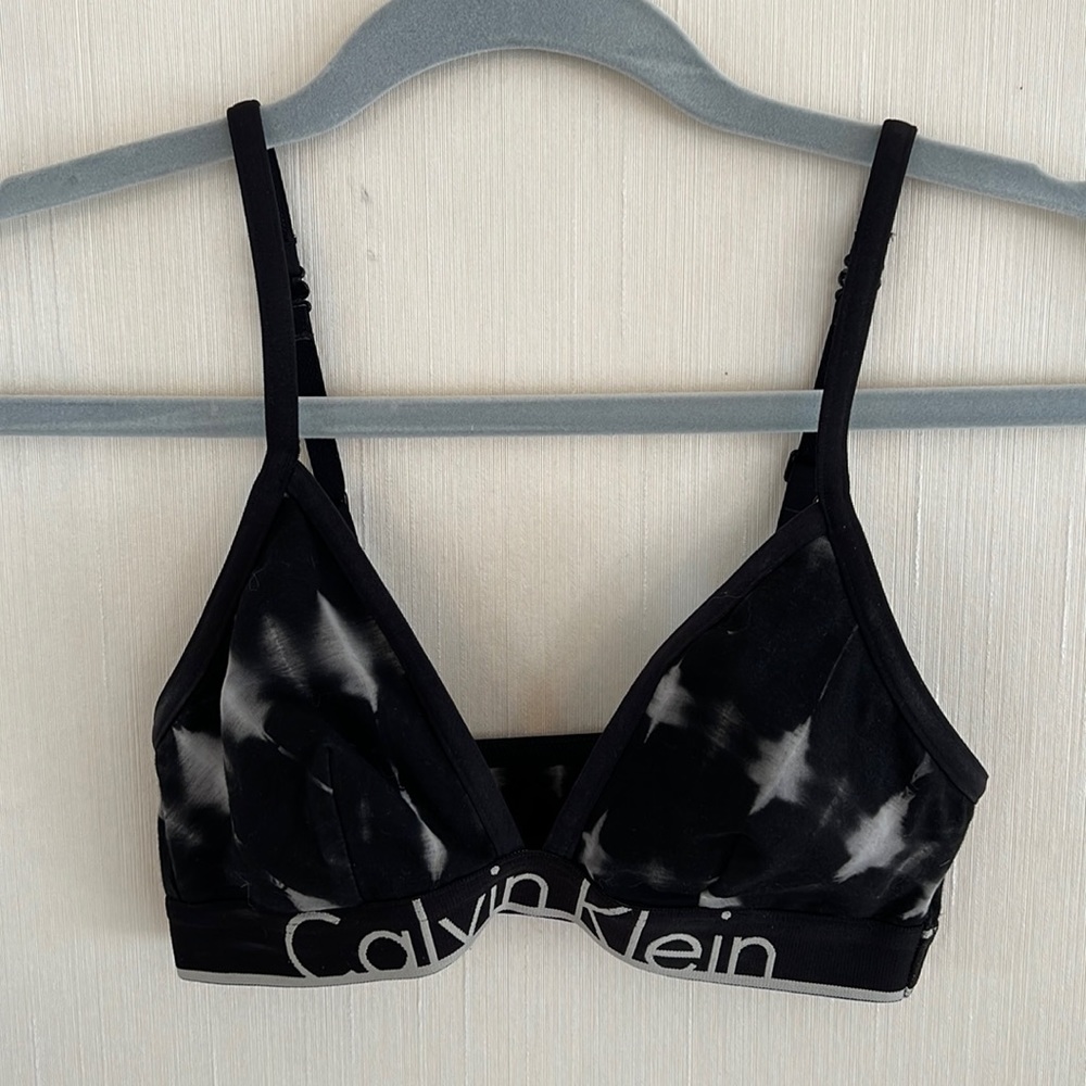 Black and white Calvin Klein bralette small